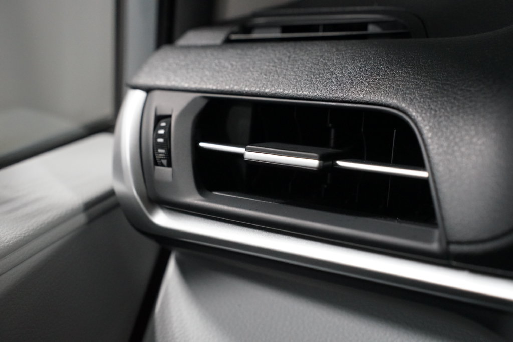Certified 2025 Toyota Sienna XLE FWD image 25