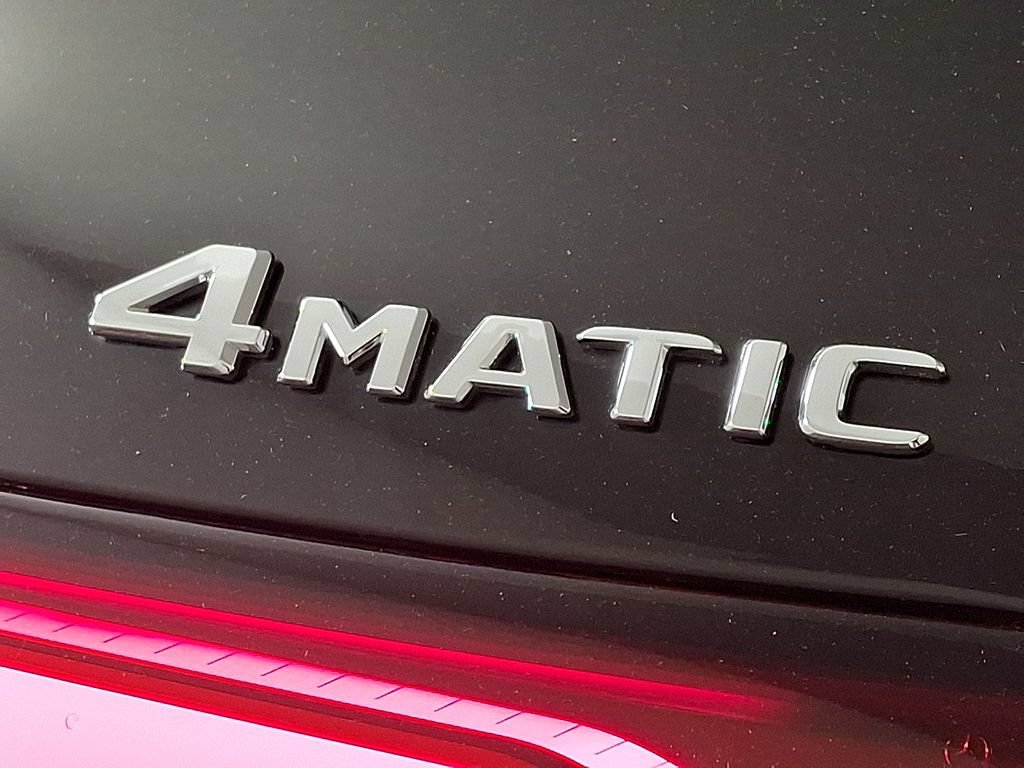 Used 2023 Mercedes-Benz GLC 300 4MATIC image 32