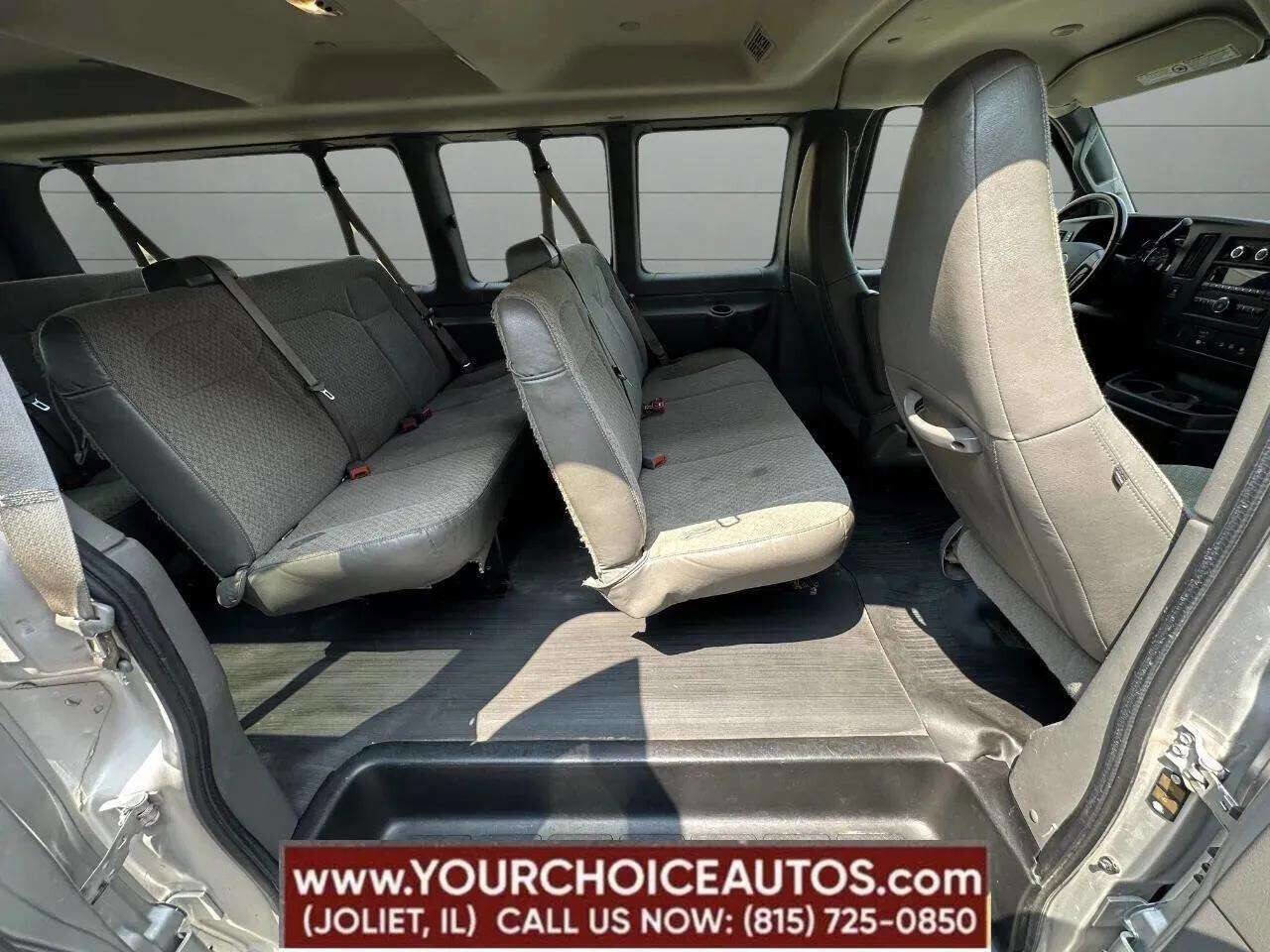 Used 2020 Chevrolet Express 3500 LS image 24