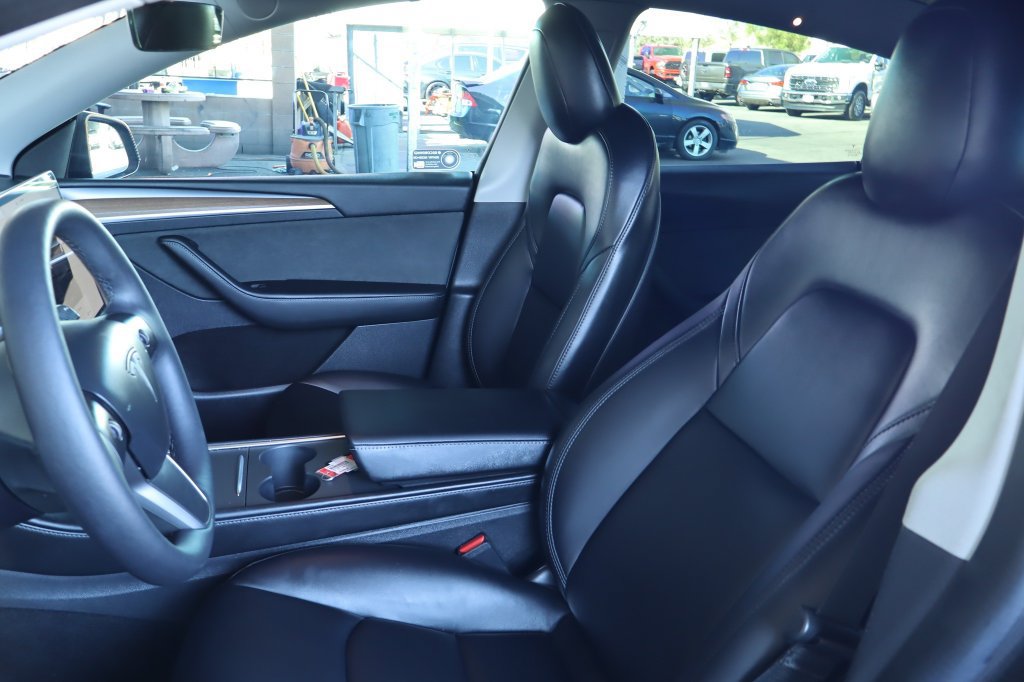 Used 2023 Tesla Model Y Performance AWD/4WD image 19