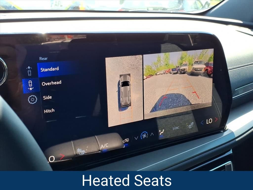 New 2026 Chevrolet Traverse LT image 3