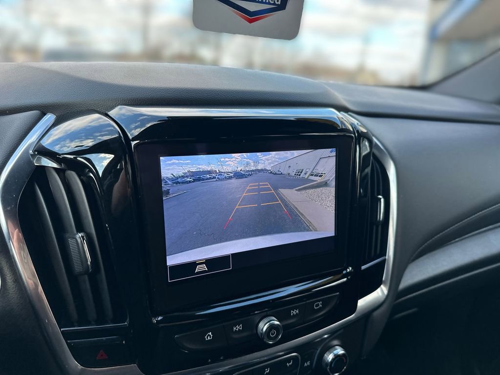 Used 2022 Chevrolet Traverse LT image 21
