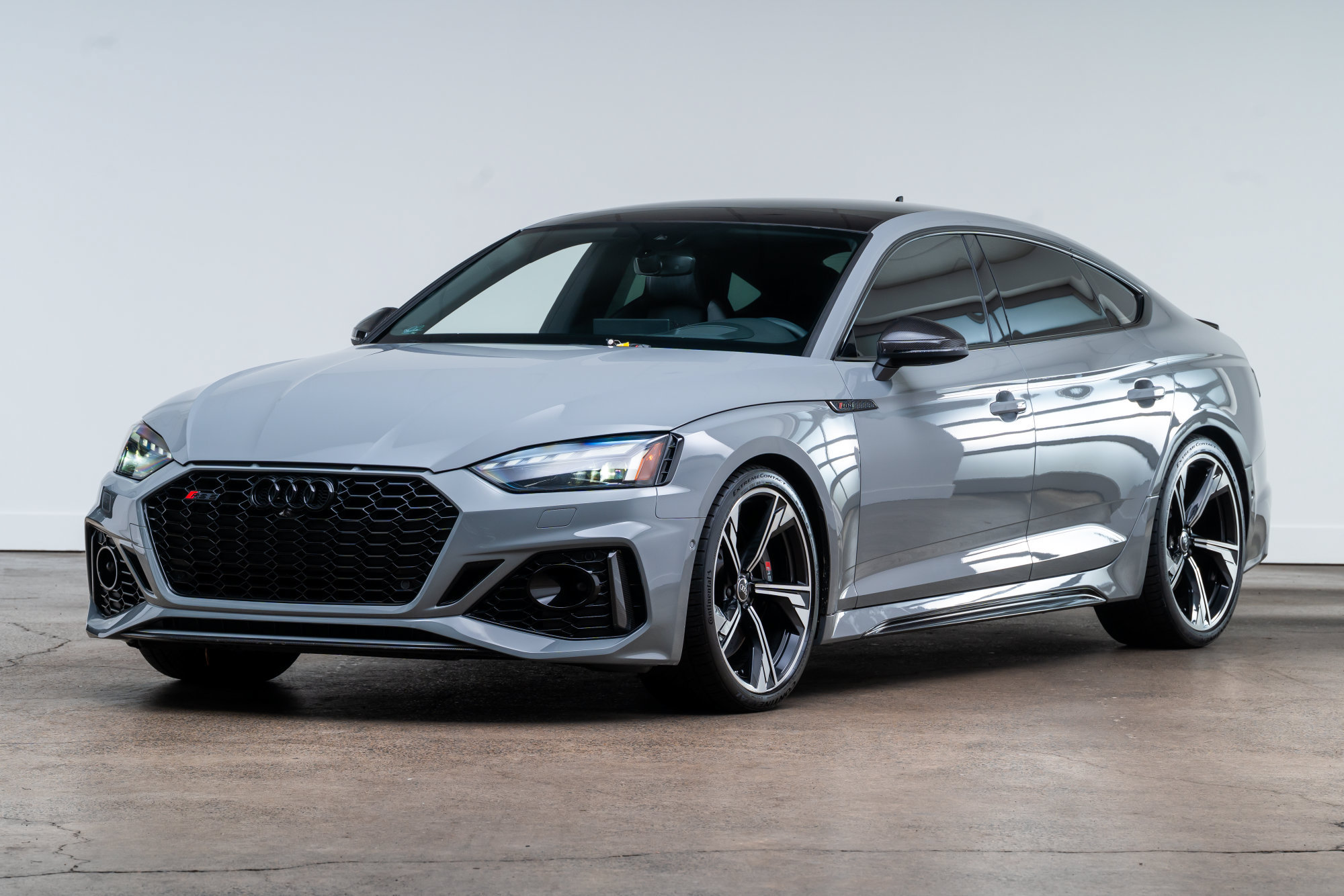 Used 2022 Audi RS 5 Sportback w/ Black Optic Carbon Package AWD/4WD image 3