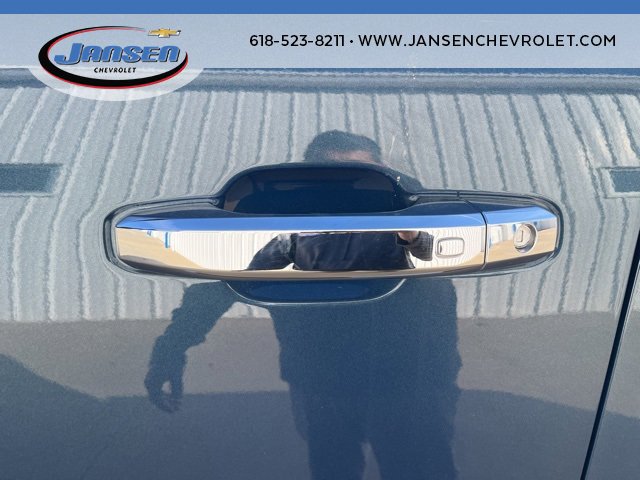 Used 2024 Chevrolet Silverado 2500 LTZ w/ LTZ Convenience Package image 10