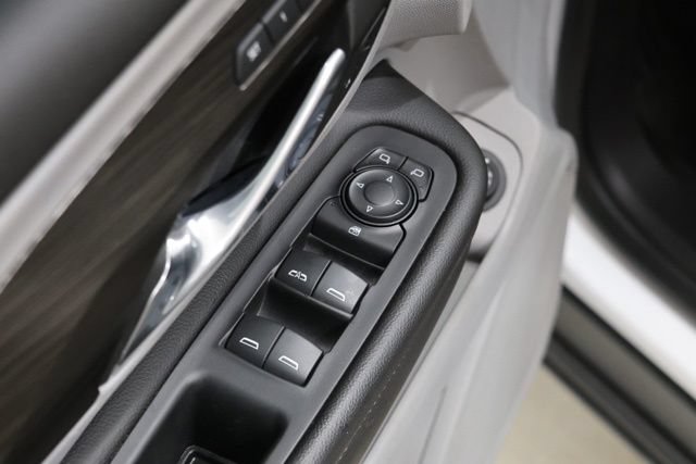 Used 2023 GMC Terrain SLT w/ Tech Package AWD/4WD image 20