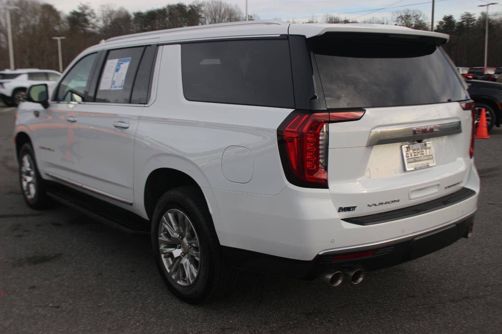 Used 2024 GMC Yukon XL Denali w/ Max Trailering Package image 5