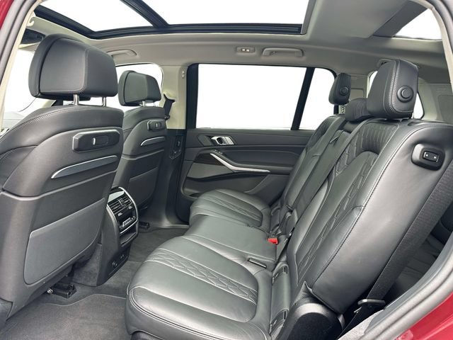 Used 2025 BMW X7 xDrive40i AWD/4WD image 17