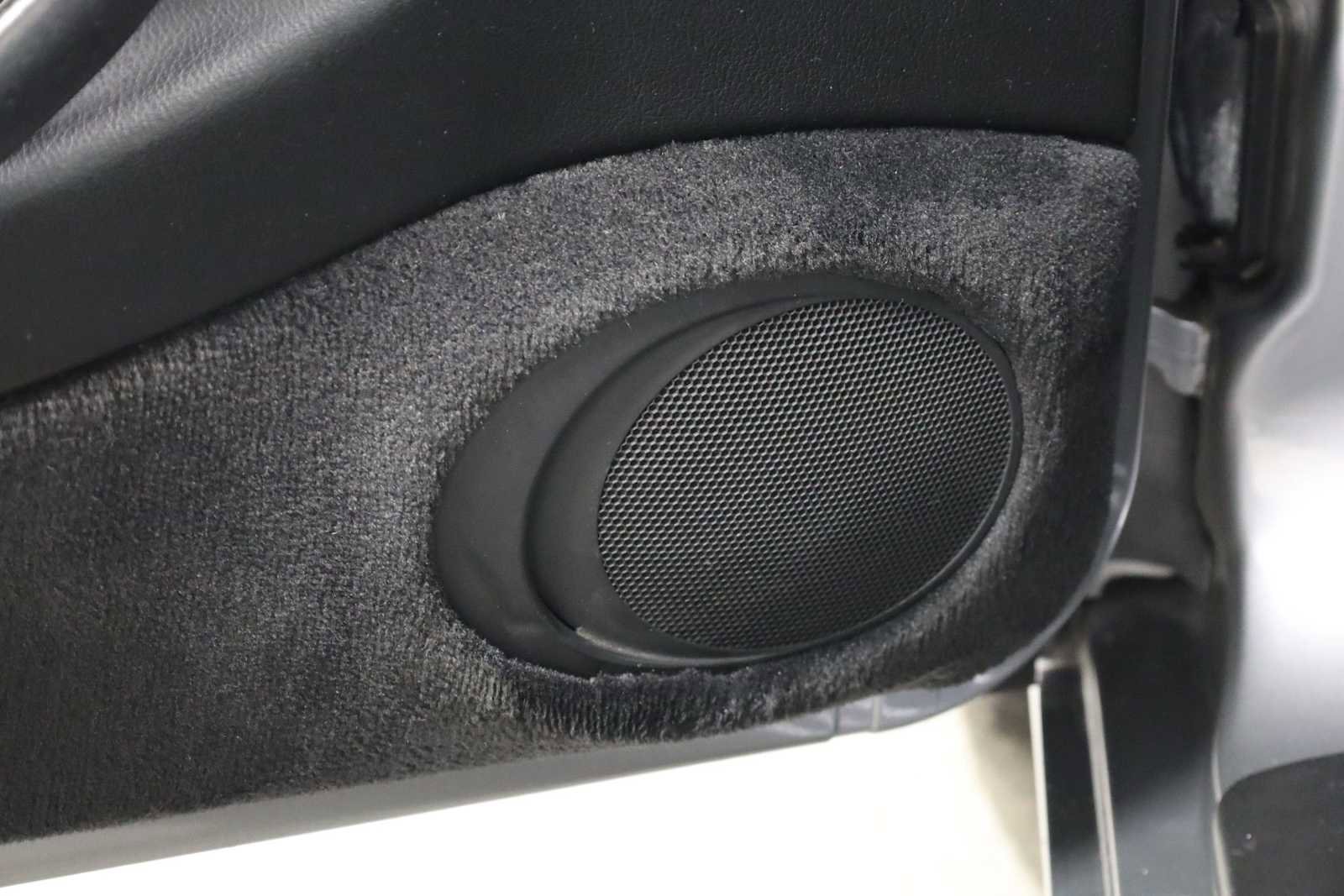 Used 2001 Porsche 911 Carrera image 17