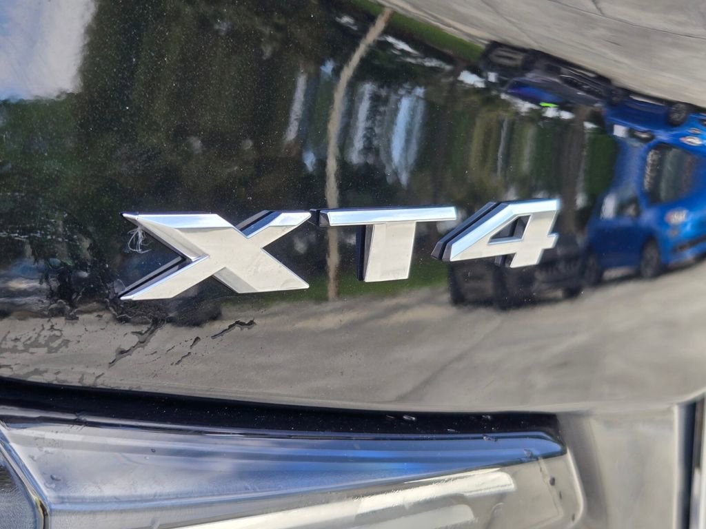 Used 2023 Cadillac XT4 Sport image 14
