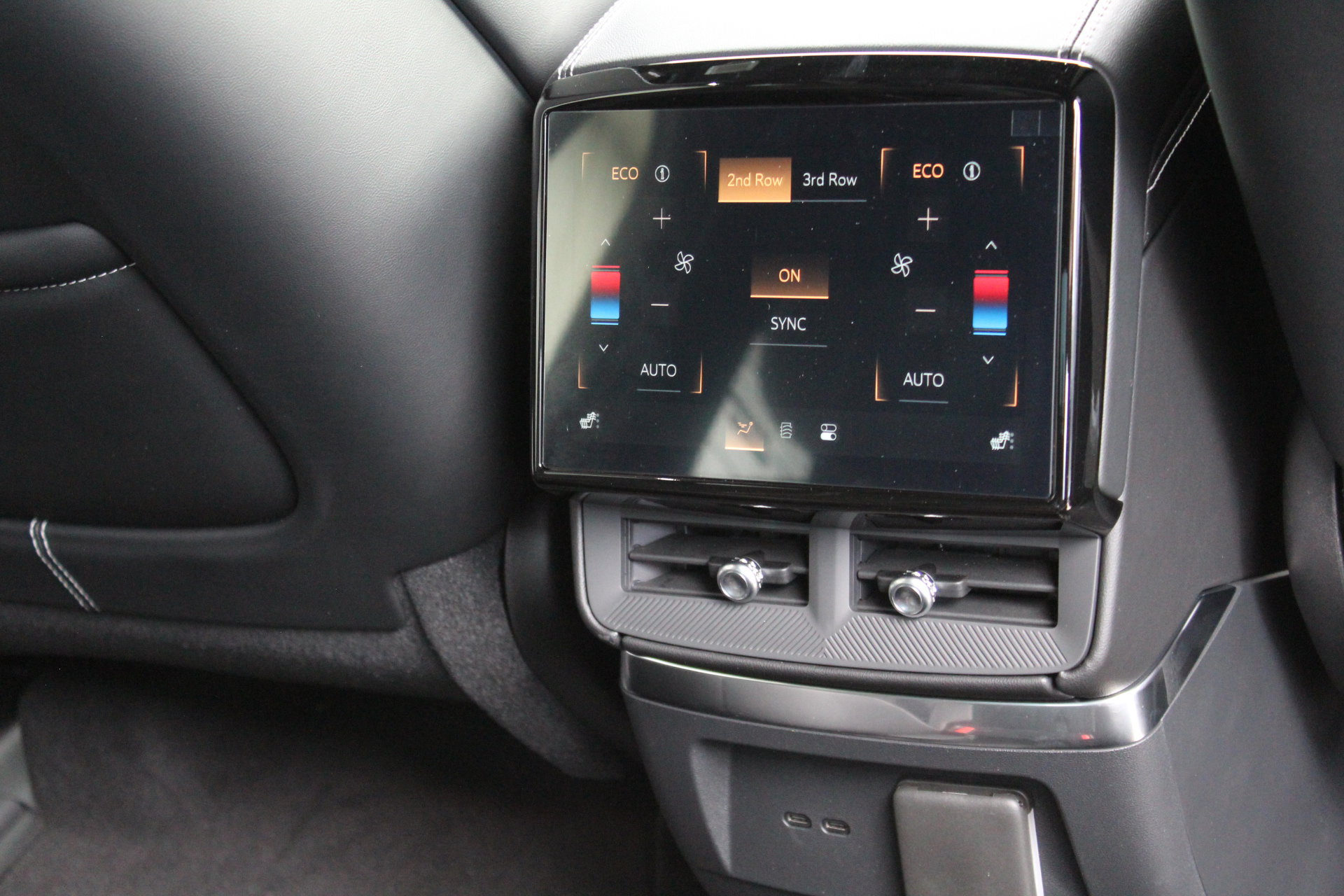 New 2026 Cadillac Vistiq Sport image 15