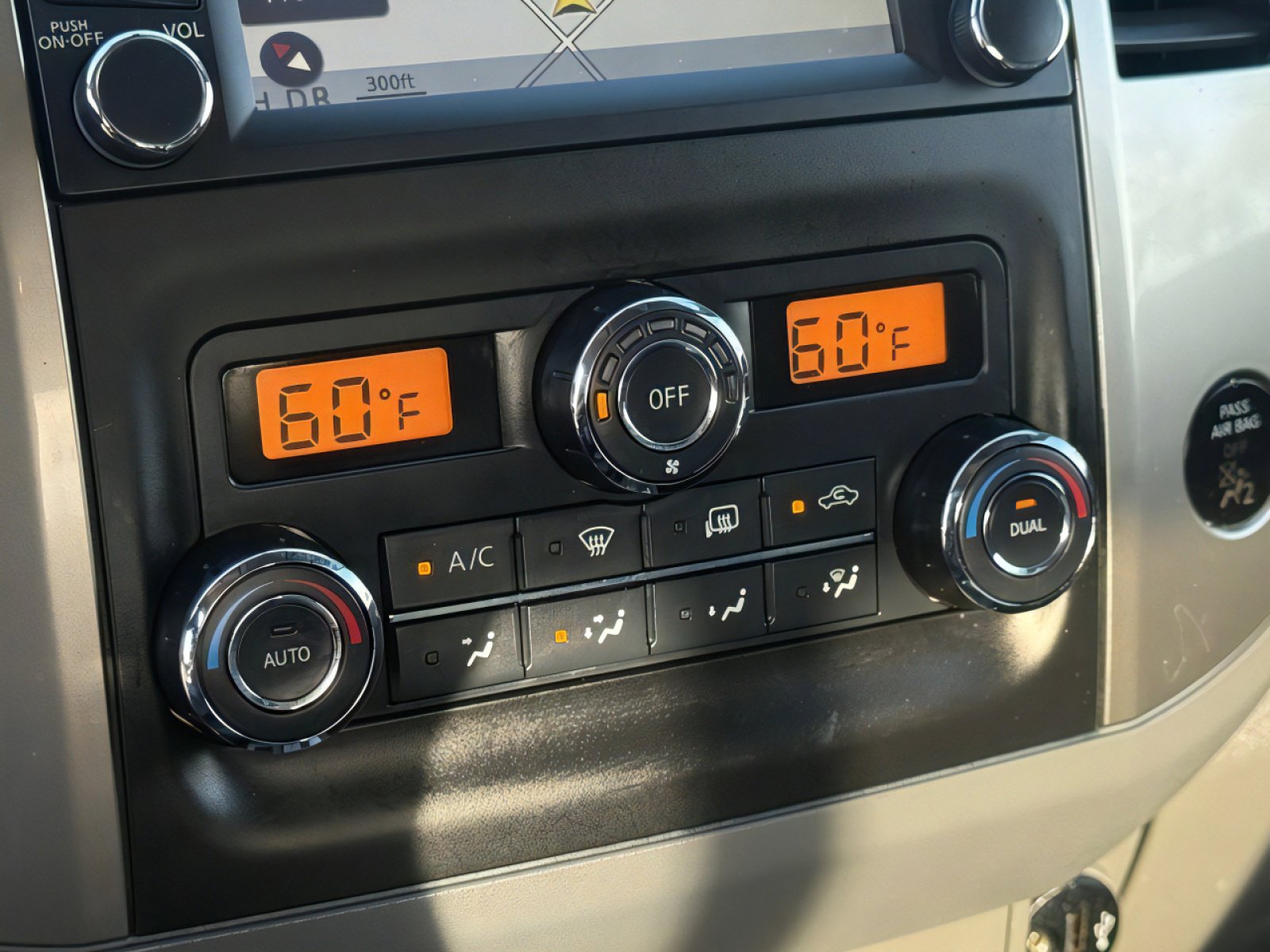 Used 2019 Nissan Frontier SL image 22