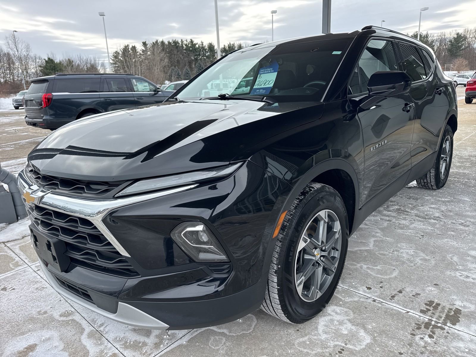 Used 2023 Chevrolet Blazer LT w/ Convenience Package image 3