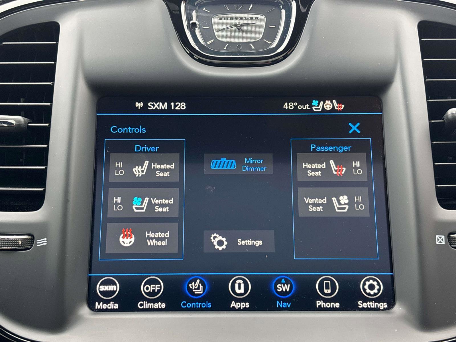 Used 2023 Chrysler 300 S w/ Comfort Group RWD image 19