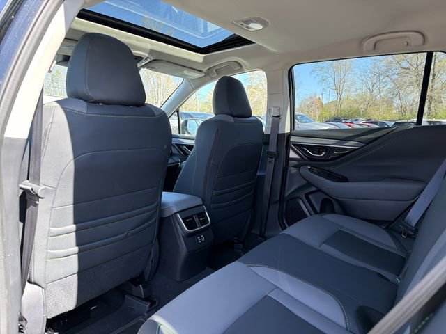 Used 2025 Subaru Outback Onyx Edition w/ Popular Package #2 image 13