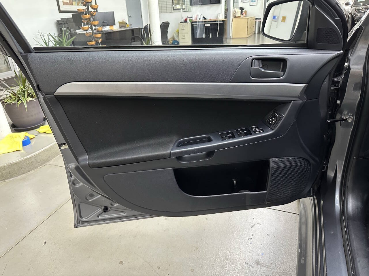 Used 2011 Mitsubishi Lancer ES FWD image 10