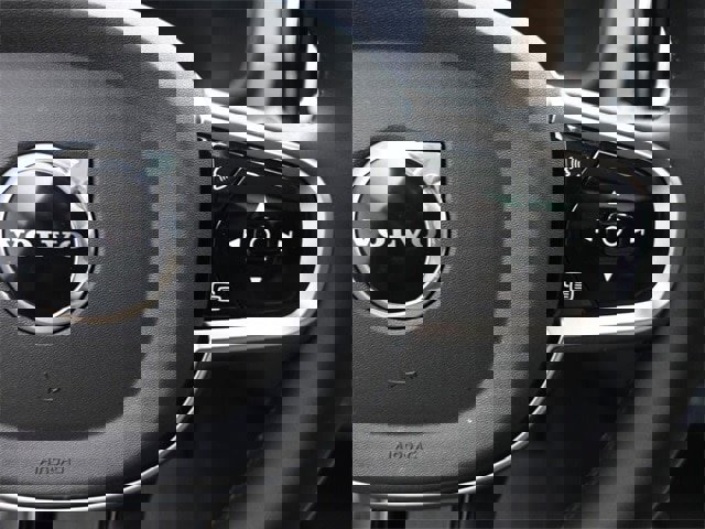 Used 2026 Volvo XC90 B6 Plus w/ Protection Package Premier image 14