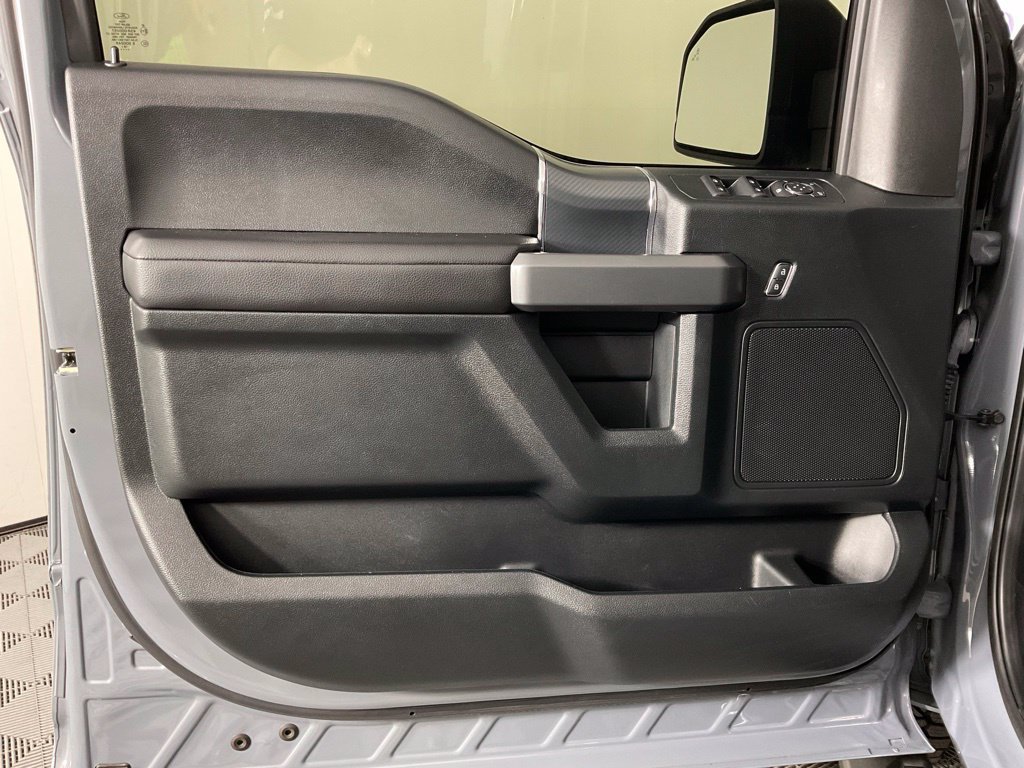 Used 2019 Ford F150 XLT w/ Equipment Group 302A Luxury AWD/4WD image 12