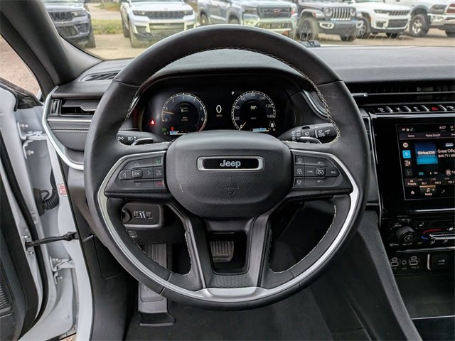 Certified 2024 Jeep Grand Cherokee L Laredo image 17