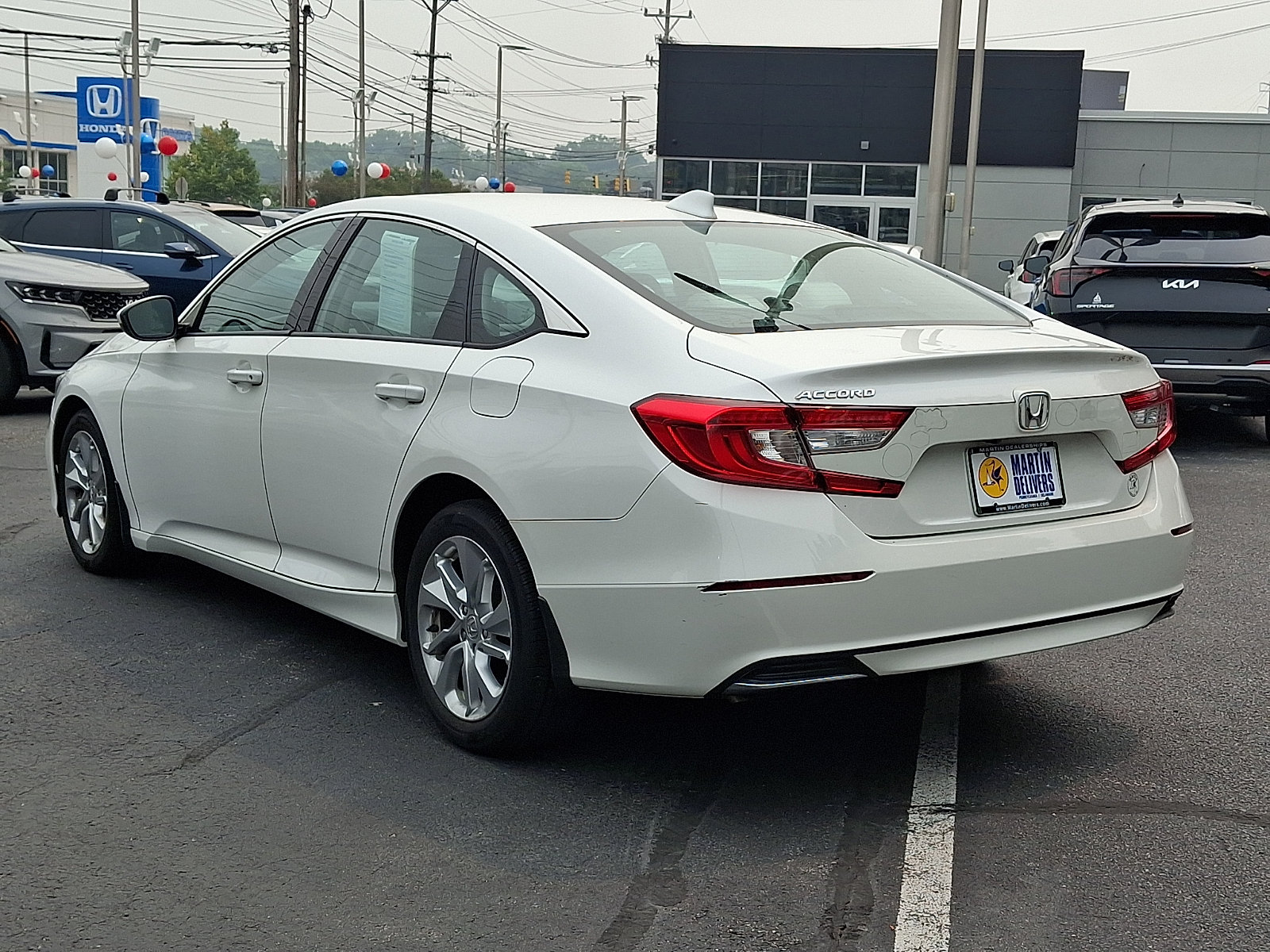 Certified 2018 Honda Accord LX image 3