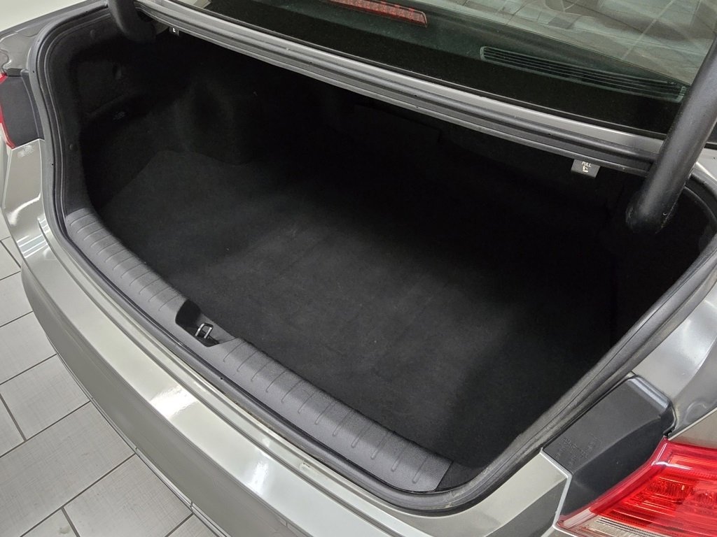 Used 2018 Kia Optima EX image 17