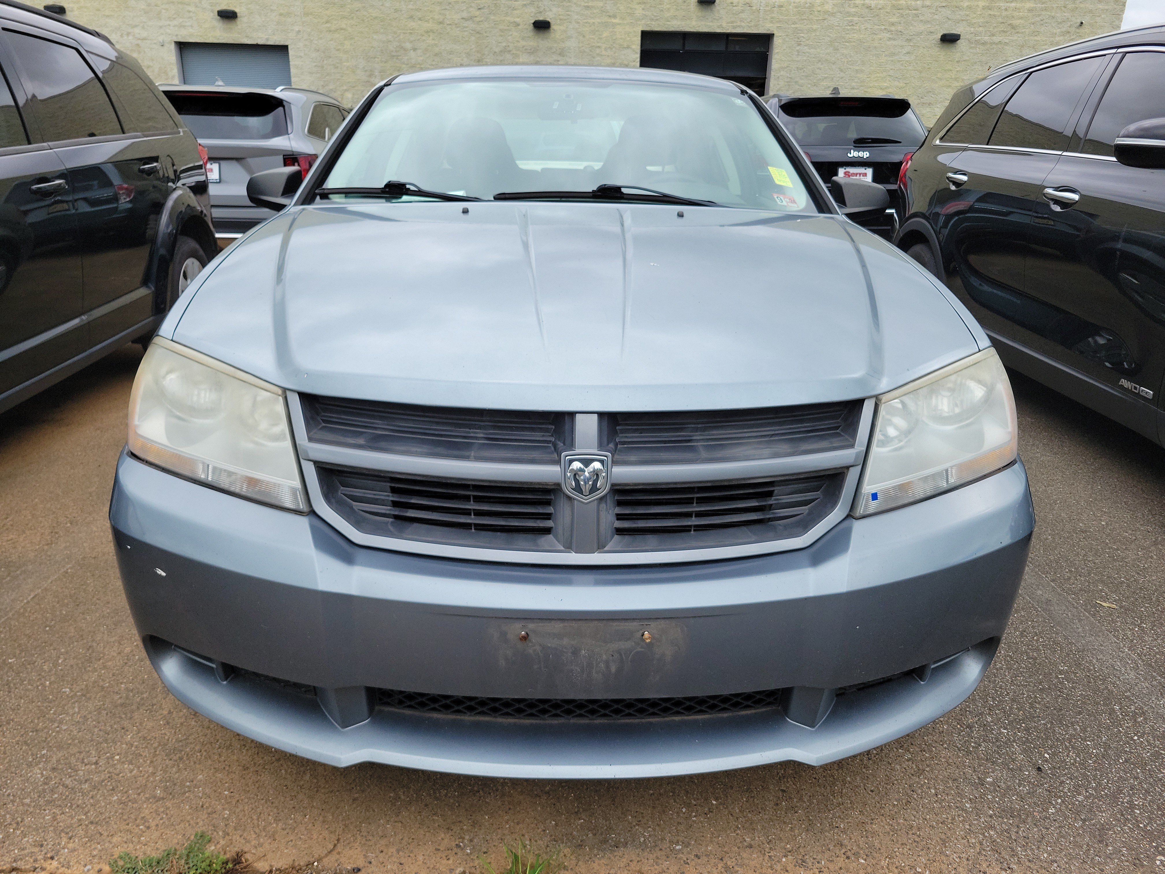 Used 2010 Dodge Avenger SXT FWD image 14