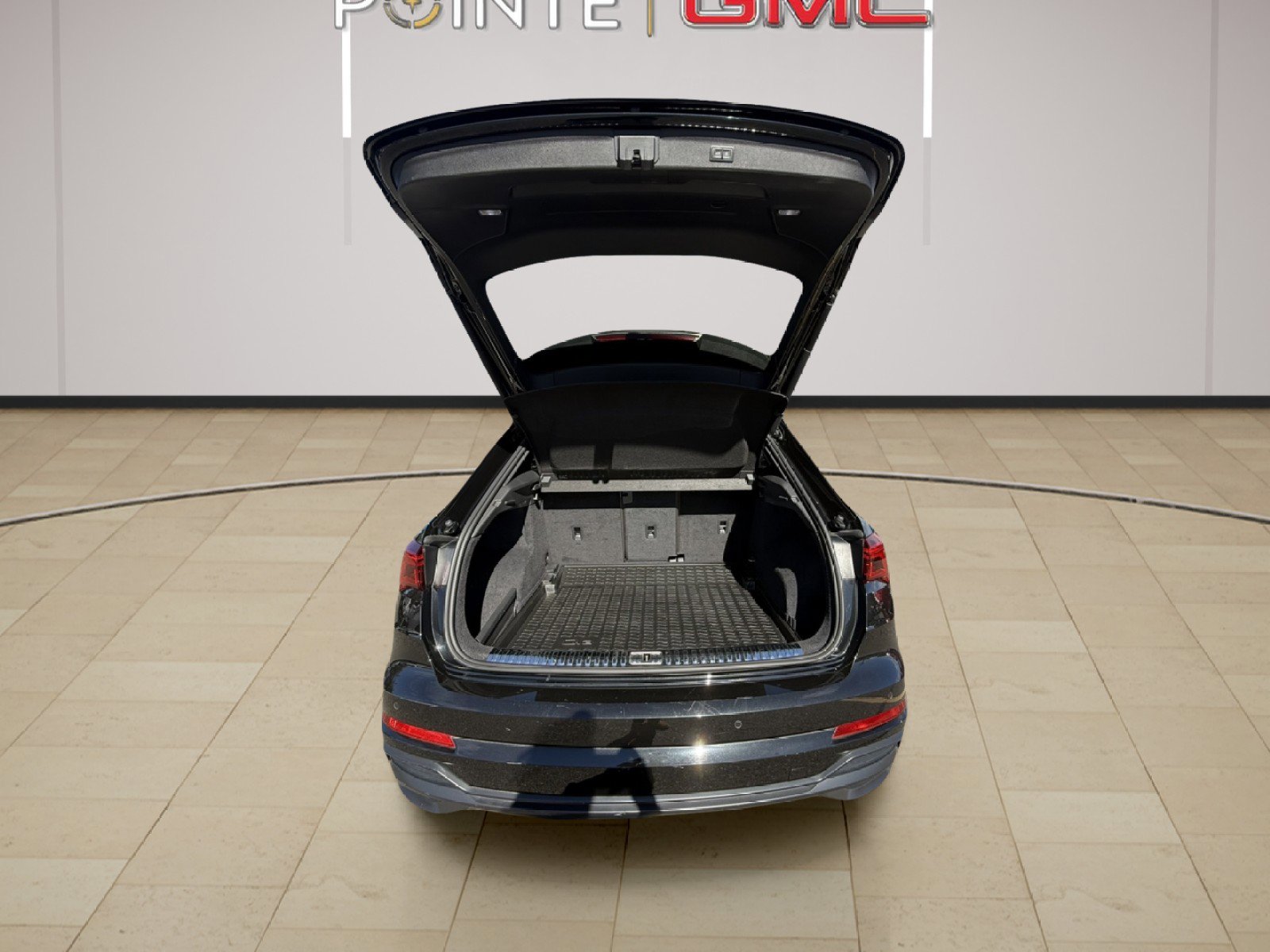 Used 2021 Audi Q3 2.0T Premium Plus w/ Premium Plus Package image 30