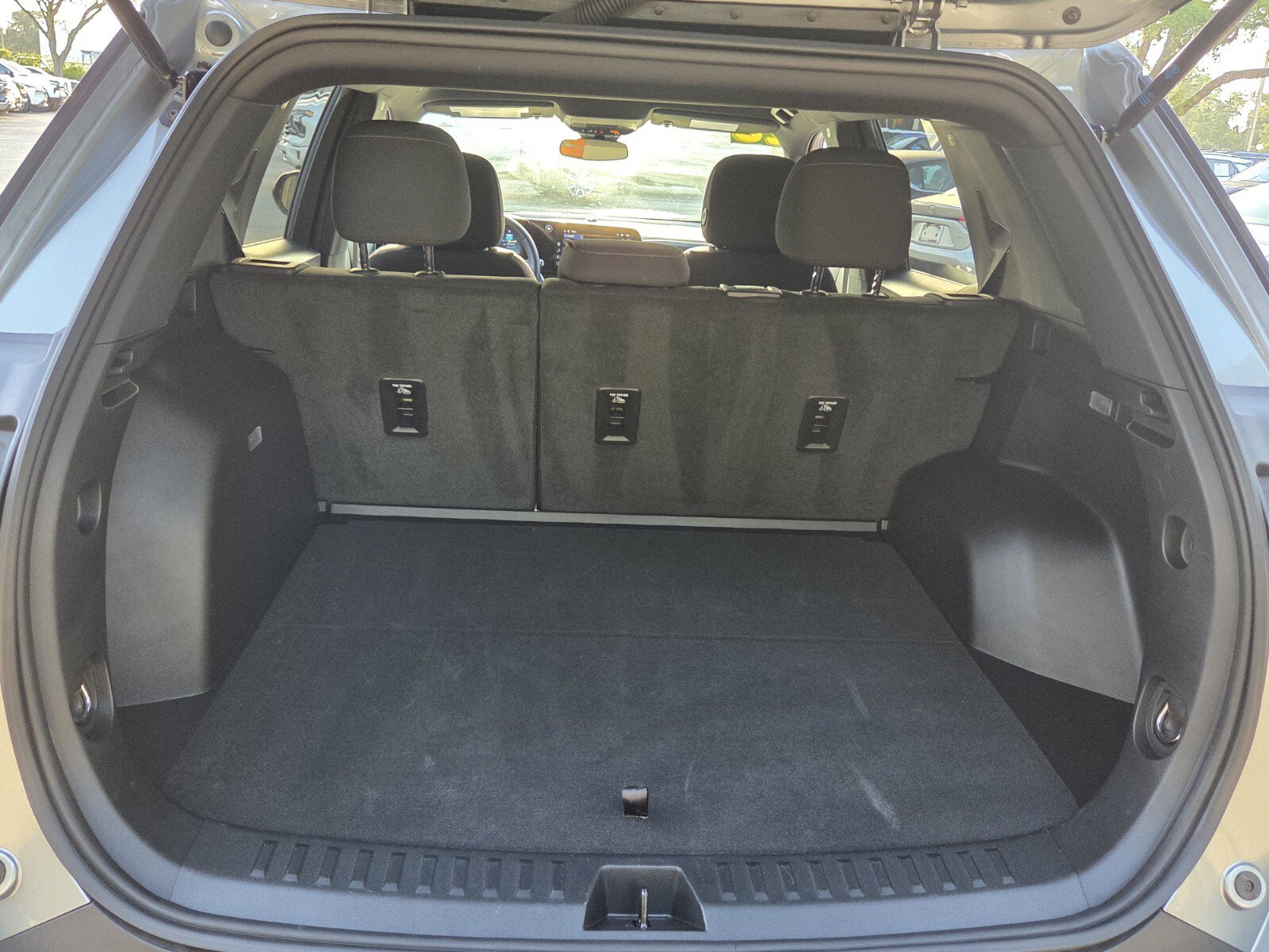 Used 2026 Chevrolet Equinox LT FWD image 17