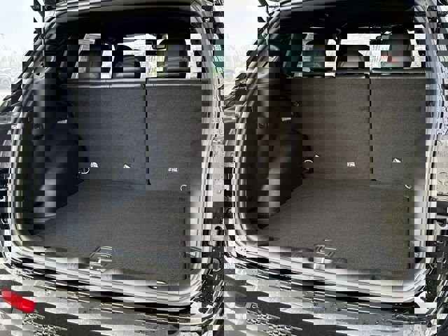 New 2026 Jeep Compass Limited image 9