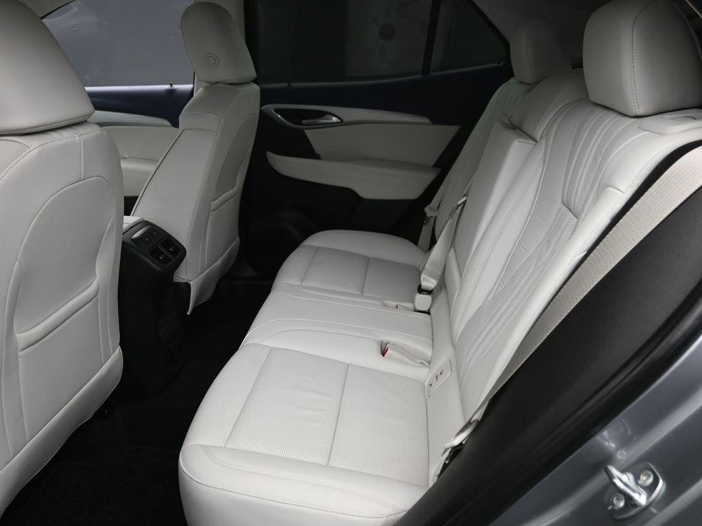 Used 2025 Buick Envision Avenir image 10