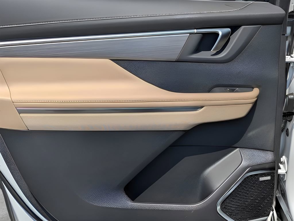 New 2026 Buick Enclave Preferred w/ Power Package image 21