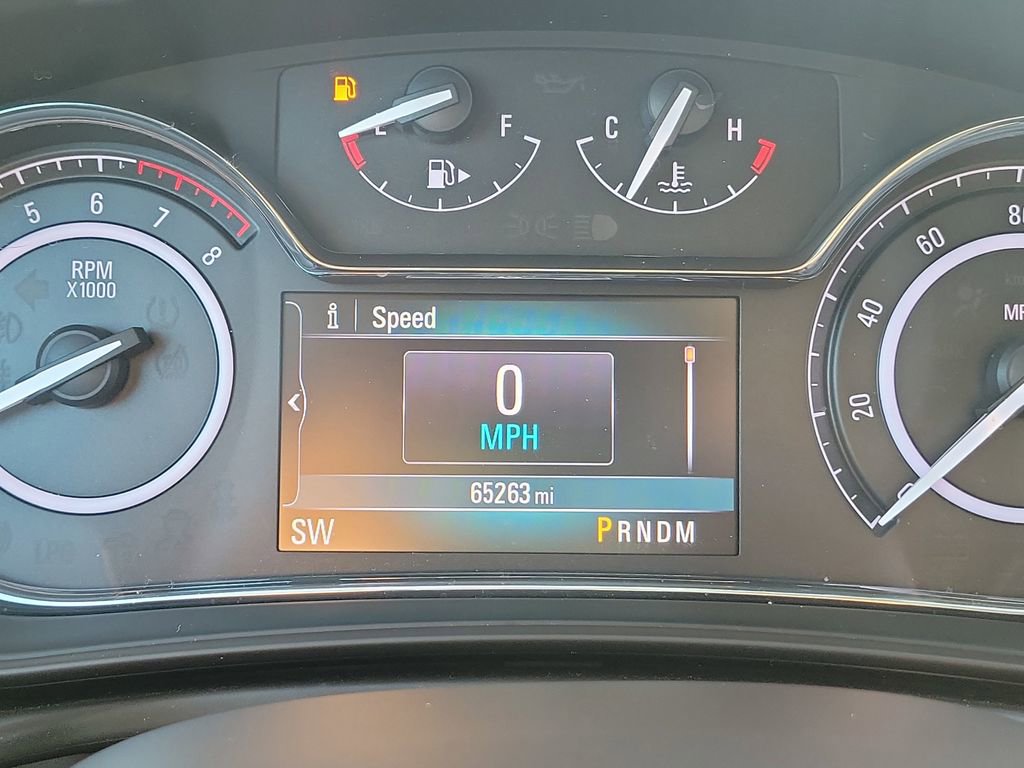 Used 2016 Buick Regal image 24