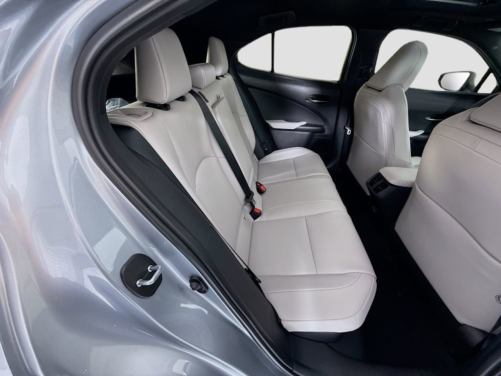 New 2026 Lexus UX 300h FWD image 22