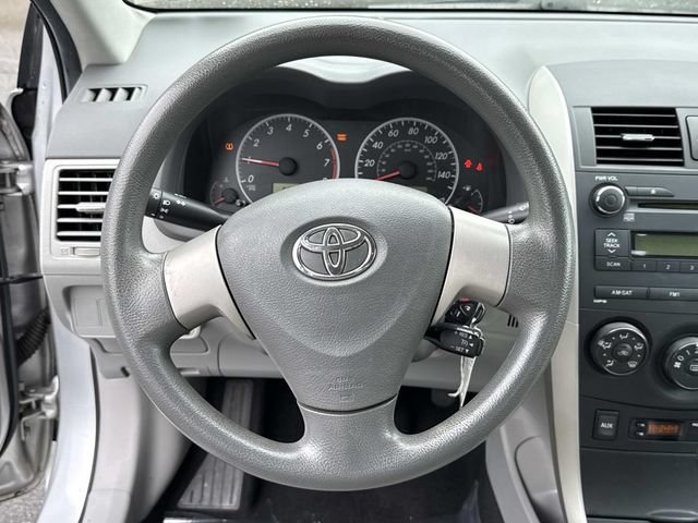 Used 2010 Toyota Corolla LE FWD image 18
