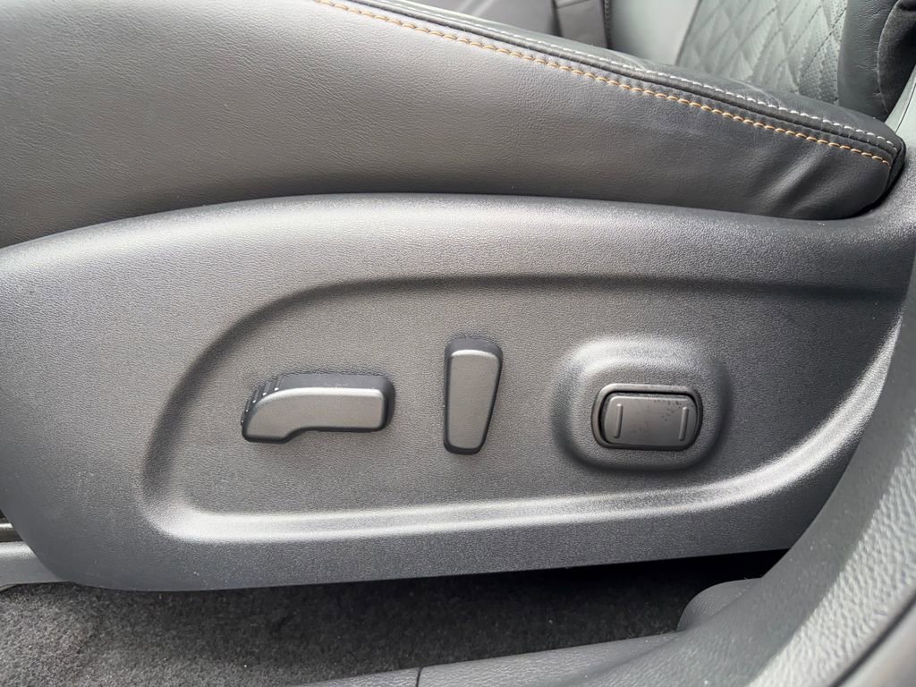Used 2024 Nissan Murano Platinum w/ Cargo Package FWD image 21
