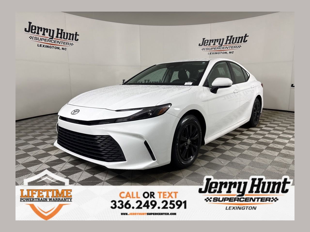 Used 2025 Toyota Camry SE