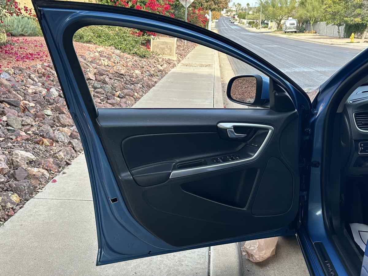 Used 2015 Volvo V60 T5 Premier Plus image 43