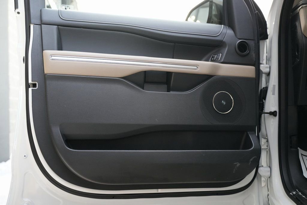 Used 2024 Ford Expedition Max Limited image 50