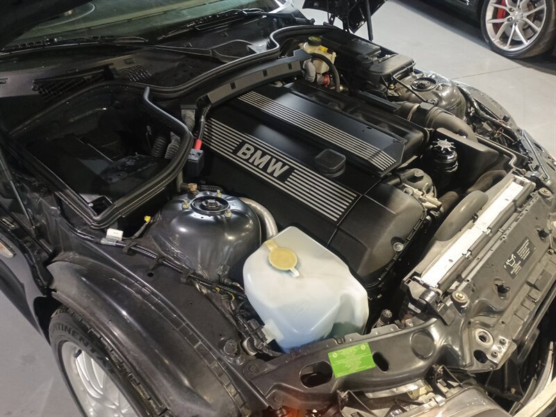 Used 2001 BMW Z3 3.0i RWD image 33