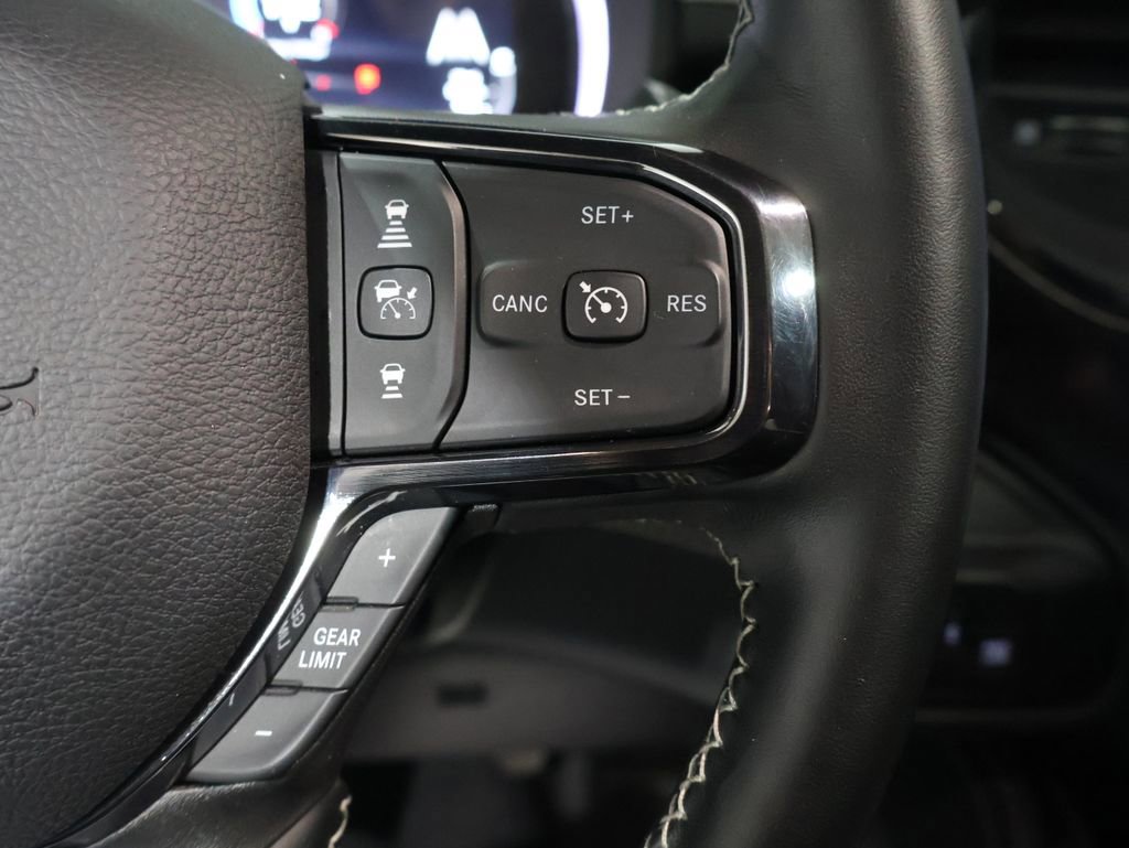 Used 2025 RAM 3500 Limited image 38