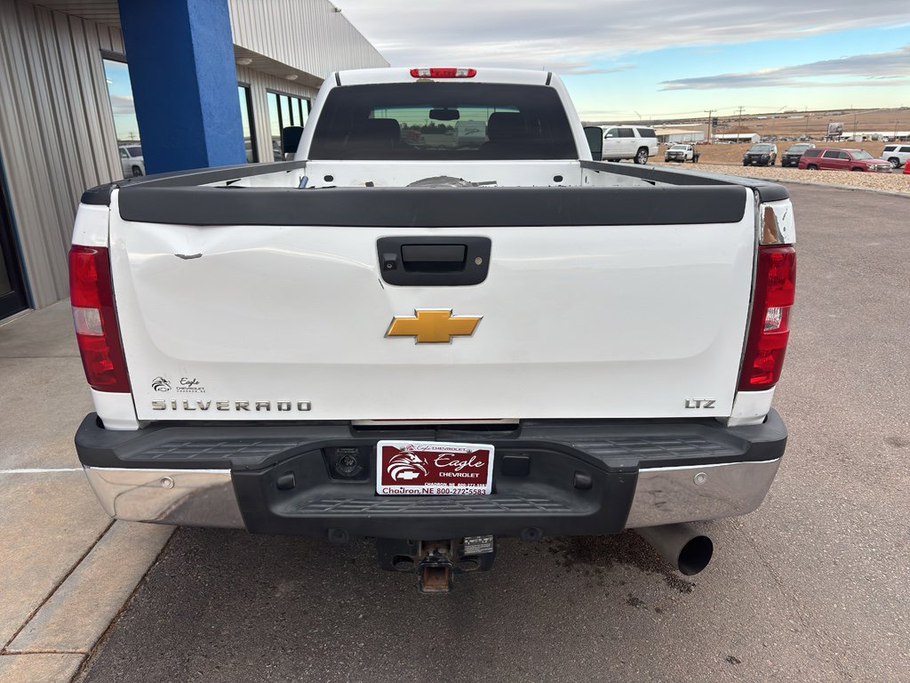 Used 2014 Chevrolet Silverado 3500 LTZ w/ LTZ Plus Package image 7