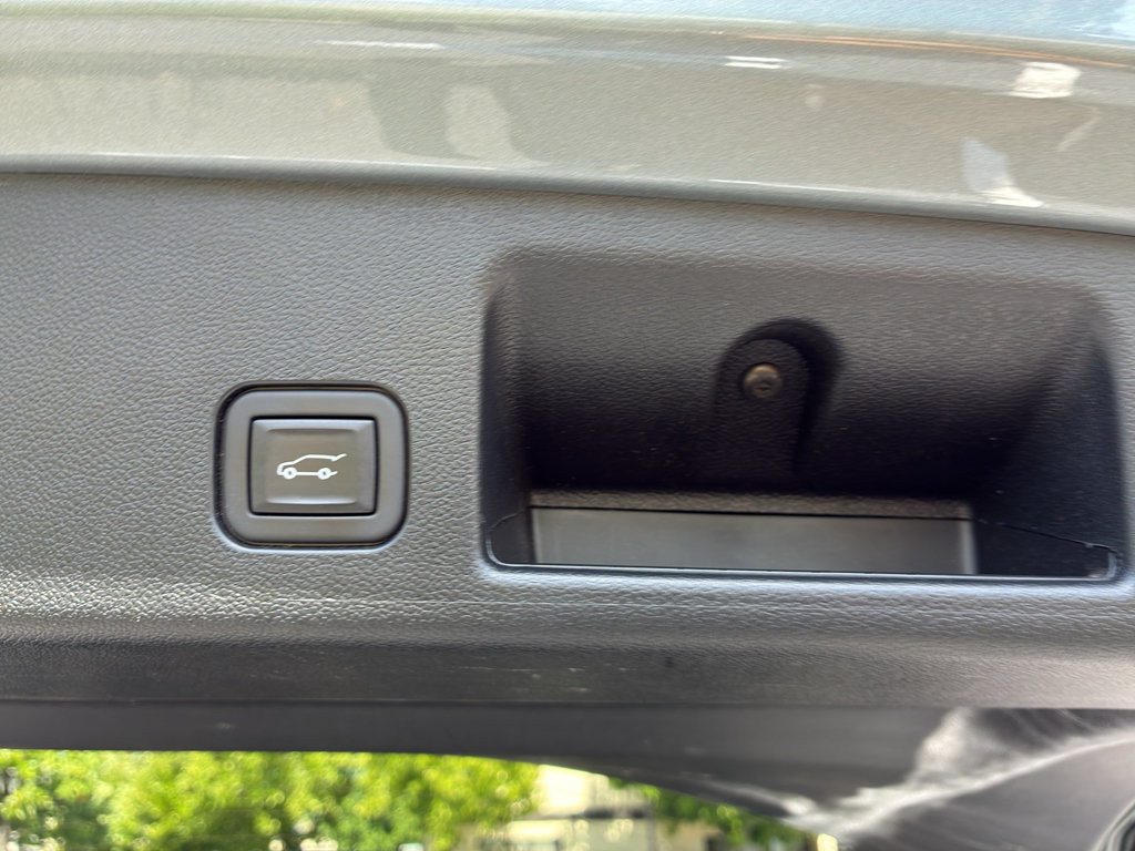 Used 2024 Chevrolet Equinox EV RS FWD image 41
