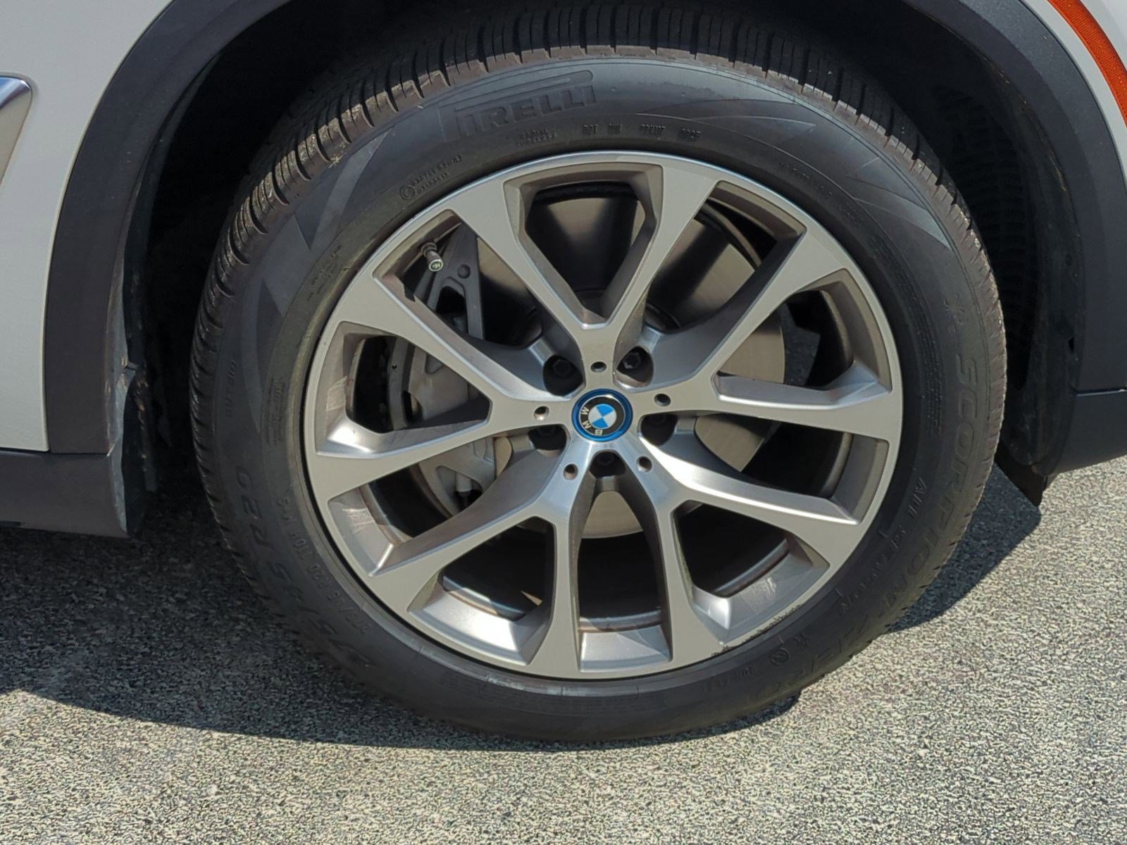 Certified 2024 BMW X5 xDrive50e w/ Premium Package image 13