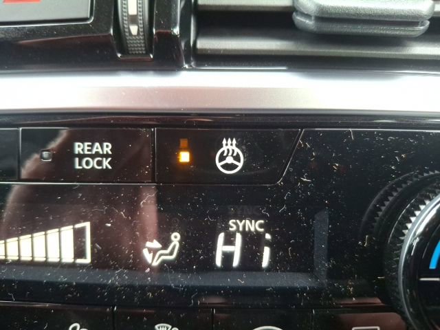 New 2025 Nissan Pathfinder SL w/ Black Appearance Package image 23