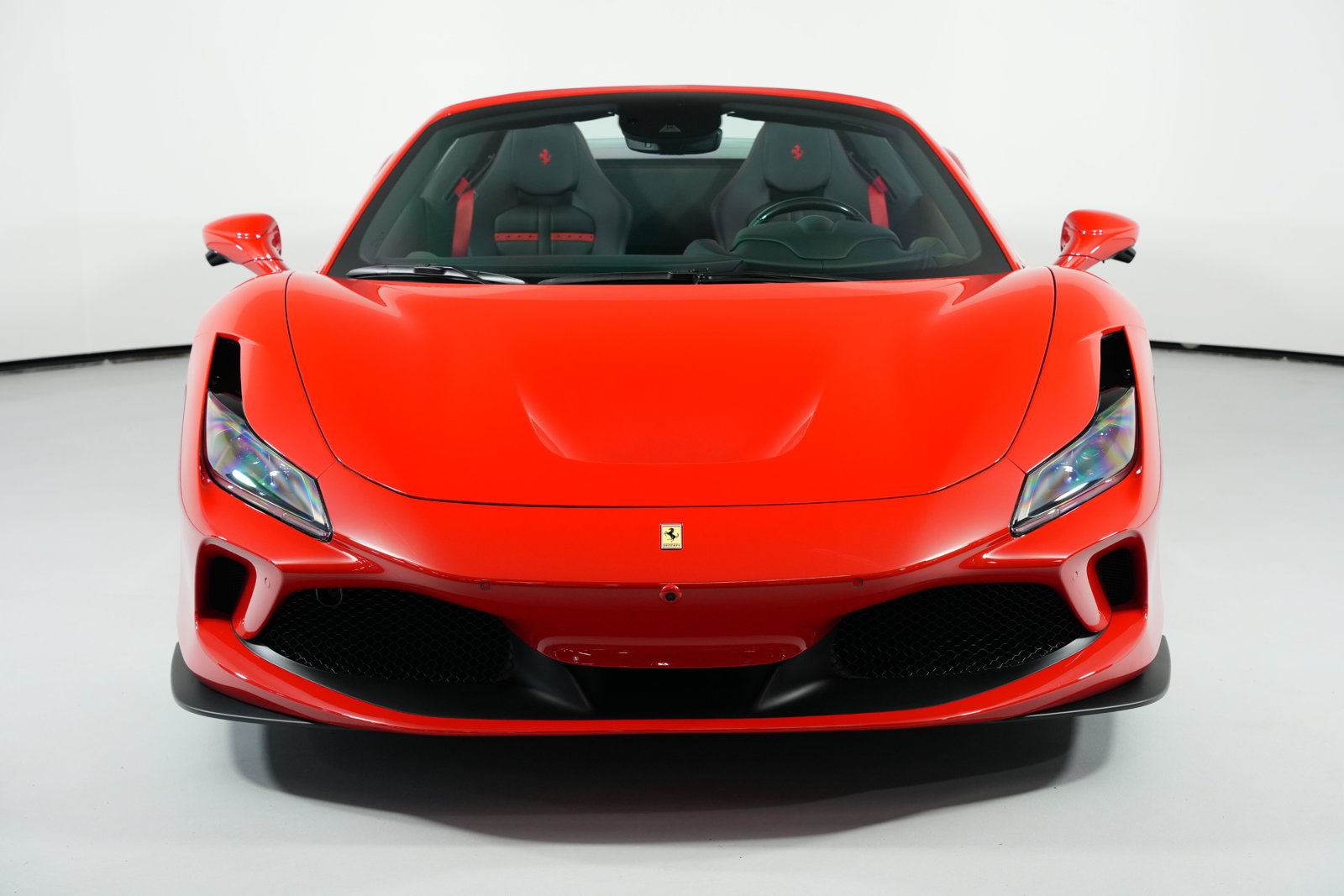 Used 2022 Ferrari F8 Spider RWD image 20