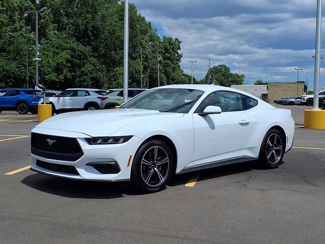 Used 2025 Ford Mustang Coupe RWD video 1