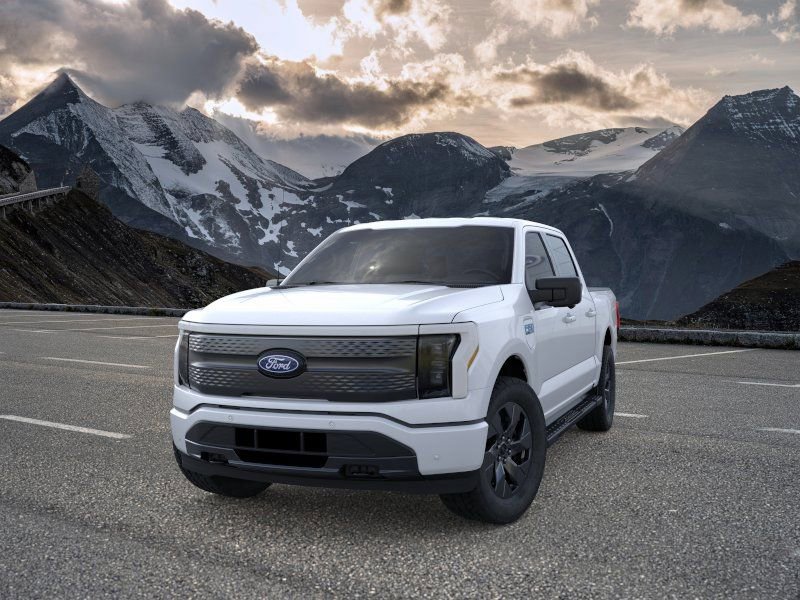 New 2025 Ford F150 Lightning Flash AWD/4WD image 3
