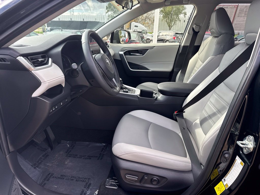 Certified 2023 Toyota RAV4 XLE Premium AWD/4WD image 7