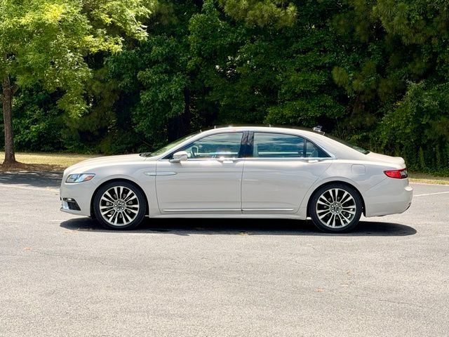 Used 2019 Lincoln Continental Select FWD image 3