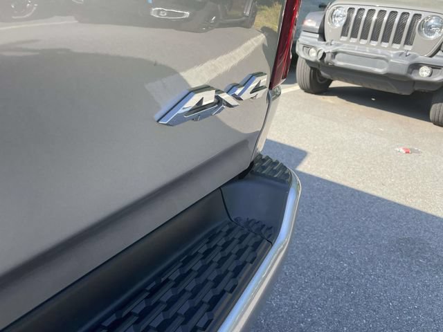 Used 2025 RAM 1500 Big Horn AWD/4WD image 9