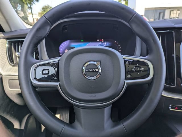 Certified 2025 Volvo XC60 B5 Plus AWD/4WD image 33